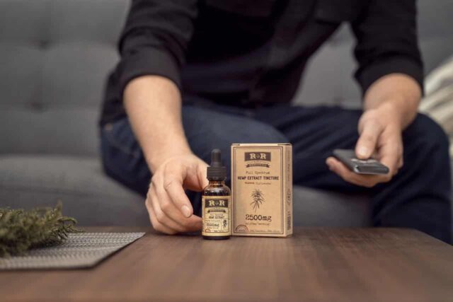 CBD: qué es, beneficios, es legal...