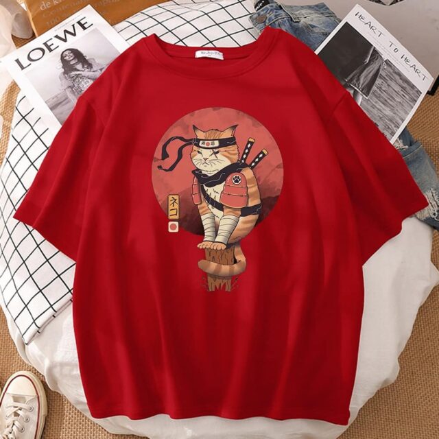 Camiseta Gato Ninja japonés color rojo