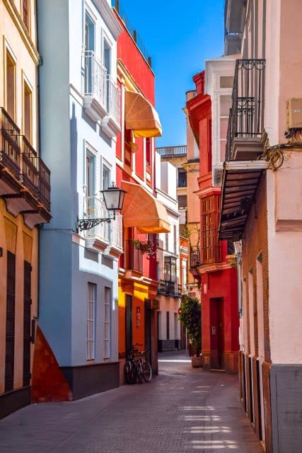 Conoce el Barrio de Santa Cruz 5 espectaculo flamenco en Sevilla