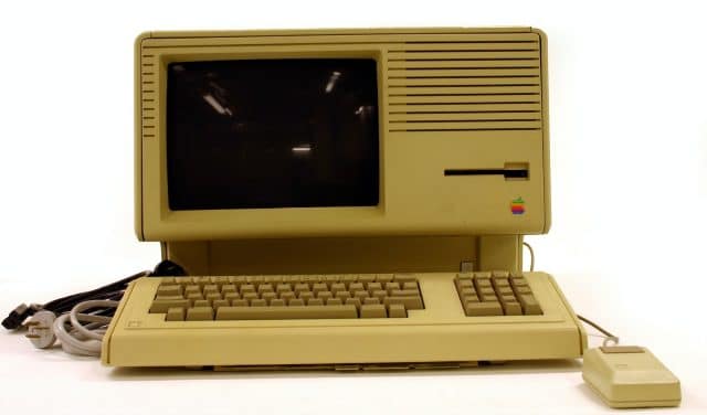 Industrias que mejor se han adaptado a las nuevas tecnología 7 Apple computer