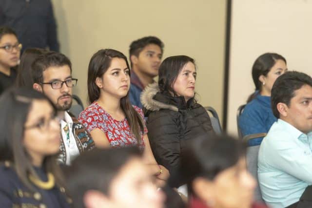 La Importancia de la Inteligencia Emocional en el Lugar de Trabajo