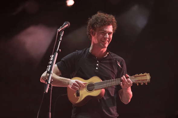 El Renacimiento del Ukelele: Explorando su Influencia en la Música Actual 7 Imagen1