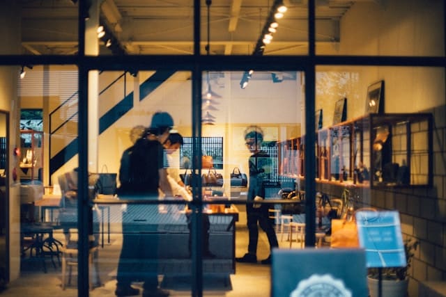 Tendencias de Interiorismo para Tiendas en 2025: Claves del Diseño de Locales Comerciales en Madrid 4 interiorismo comercial en Madrid