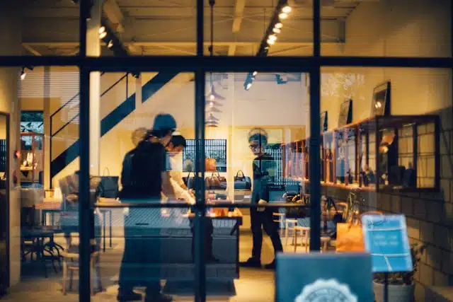 Tendencias de Interiorismo para Tiendas en 2025: Claves del Diseño de Locales Comerciales en Madrid 14 interiorismo comercial en Madrid