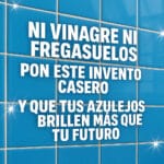 Ni vinagre ni fregasuelos: pon este invento casero y que tus azulejos brillen más que tu futuro